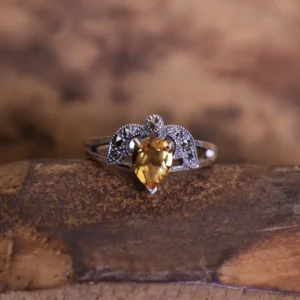 Colimaçon Bagues D'exception-Bague d'exception en argent avec citrine et marcassites