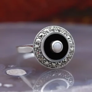 Colimaçon Bagues D'exception-Bague d'exception en argent, pierre Onyx, Opale et marcassites