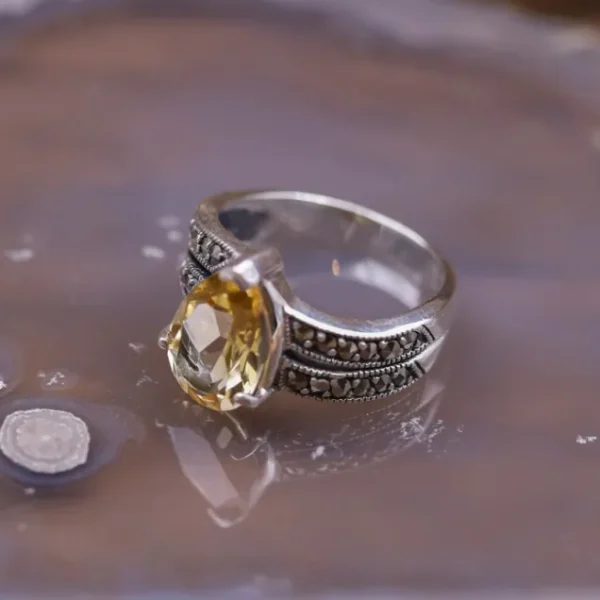 Colimaçon Bagues D'exception-Bague d'Exception en argent, marcassites et pierre Citrine