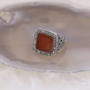 Colimaçon Bagues D'exception-Bague d'exception en argent, marcassites et cornaline