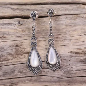 Colimaçon Boucles D'oreilles D'exception-Boucles d'oreilles d'exception en argent avec marcassites et nacre