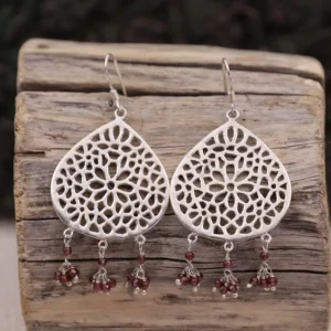 Colimaçon Boucles D'oreilles Avec Pierre-Boucles d'oreilles en argent et grenat