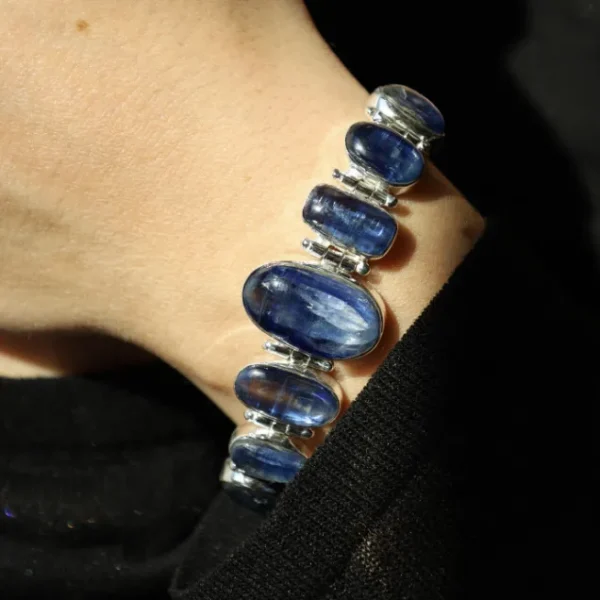 Colimaçon Bracelets En Argent Et Pierres Naturelles-Bracelet en argent et kyanite