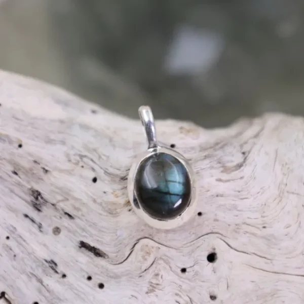 Colimaçon Pendentifs Avec Pierre-Pendentif en argent et labradorite