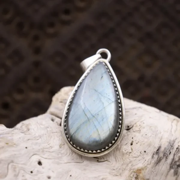 Colimaçon Pendentifs Avec Pierre-Pendentif en argent et labradorite